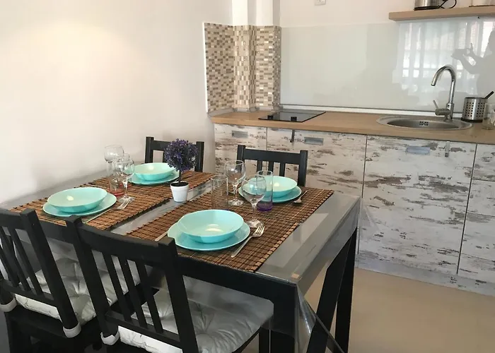 Tami Apartment Néoi Epivátai